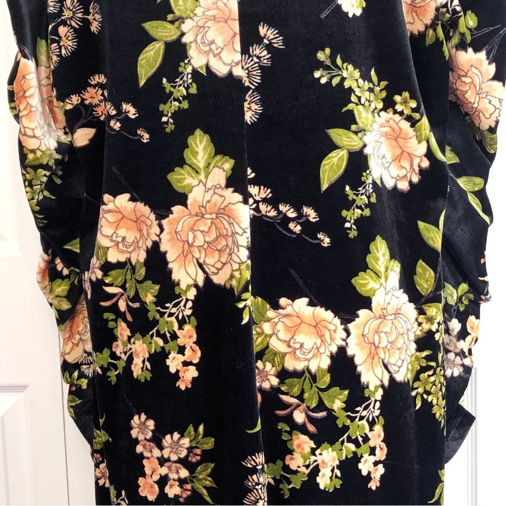 Capsule Black Multi Floral Velvet Ruched Long Sleeve Shift Dress 16 - Picture 15 of 16